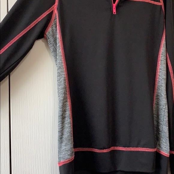 BLACK DRY FIT PULLOVER - Picture 3 of 3